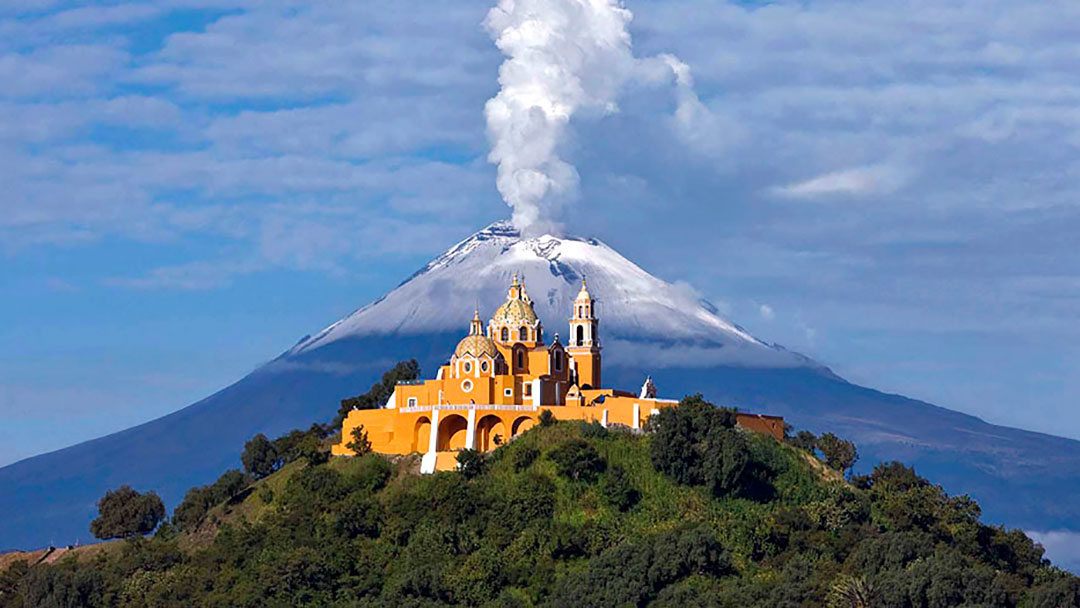 Mexico City day trips, Day trips from Mexico City, Puebla and Cholula tour, Cuernavaca and Taxco tour, Xochimilco boat tour, Teotihuacan pyramids tour, Best tours from Mexico City, Mexico City multi-day tours, Mexico City sightseeing, Mexico City excursions